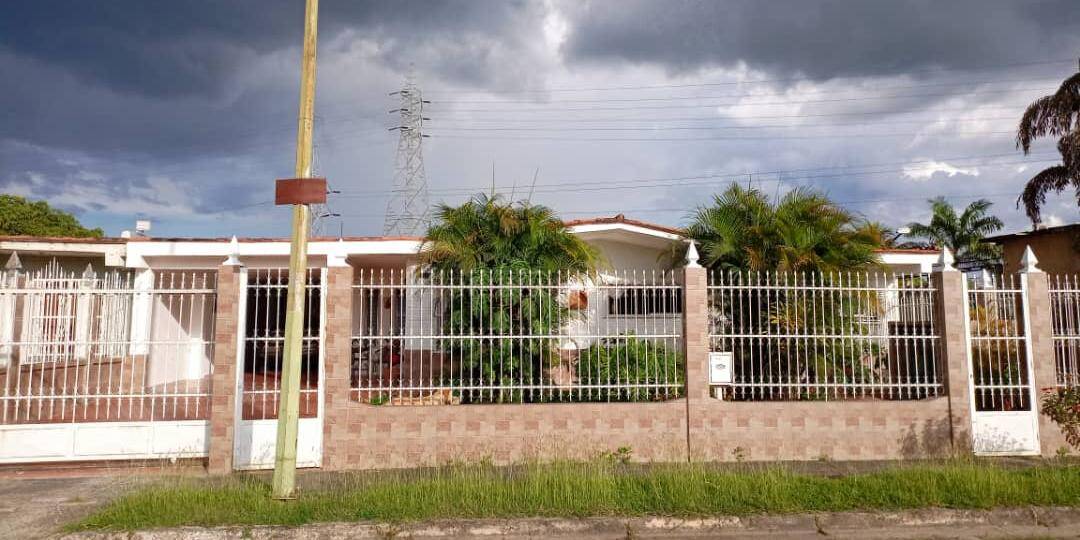 #10207 - Casa para Venta en Valencia - G