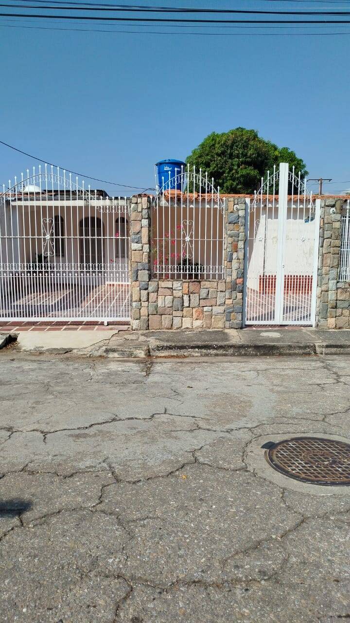 #324279 - Casa para Alquiler en Valencia - G
