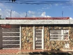 Casa para Venta en San Joaquín - 1