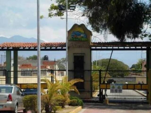 Venta en Altamira - San Joaquín