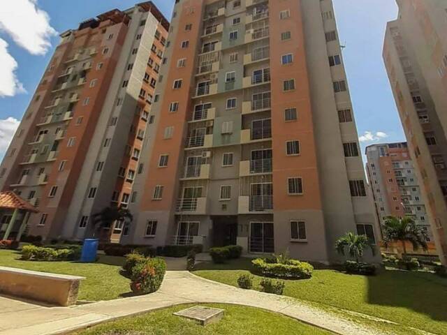 Apto En La Ceiba Av Bolivar Norte Residencias Ana Maria I 392887