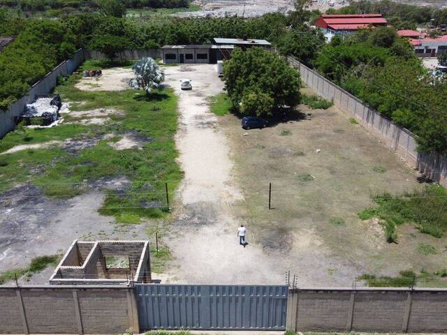 Venta en Zona Industrial El Tigre - Guacara