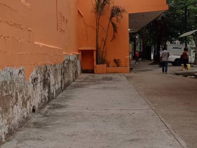 #10261 - Terreno para Venta en Valencia - G