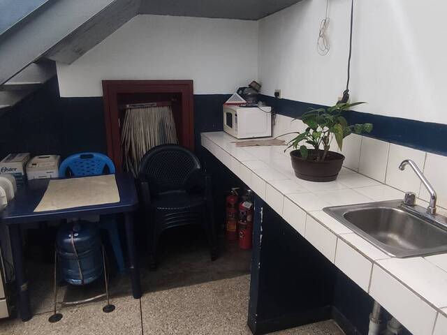 Local / Casa Comercial para Venta en Naguanagua - 4