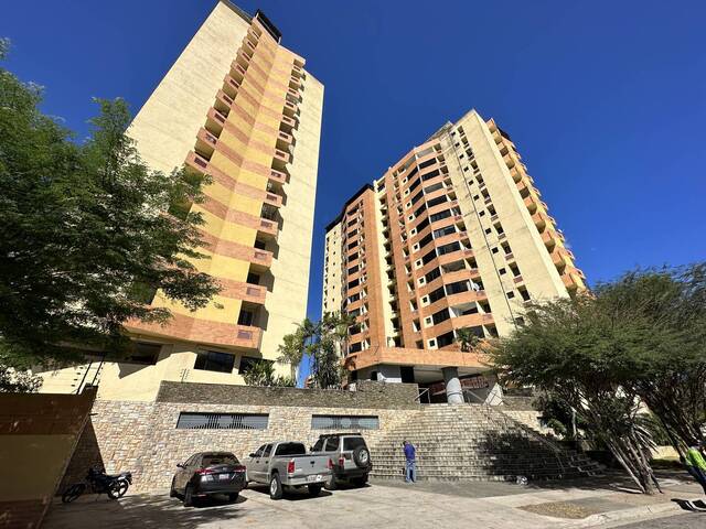 Venta en Jardín Mañongo -  Naguanagua