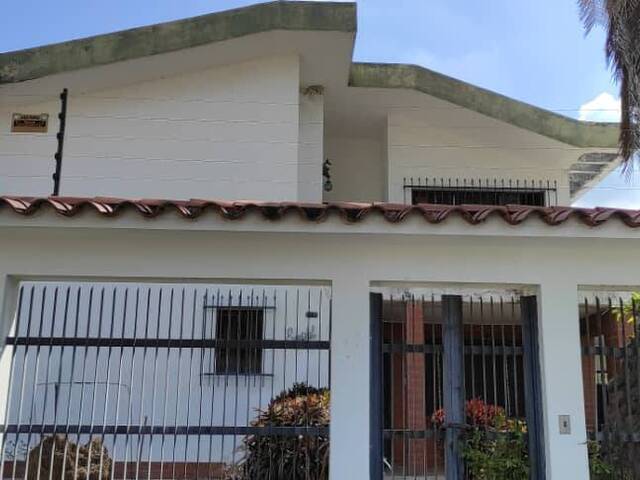 Venta en La Viña - Valencia