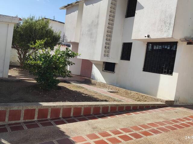 #240781 - Casa para Venta en Puerto Cabello - G