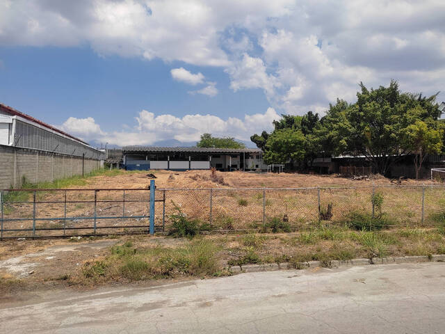 Venta en Zona Industrial La Quizanda - Valencia