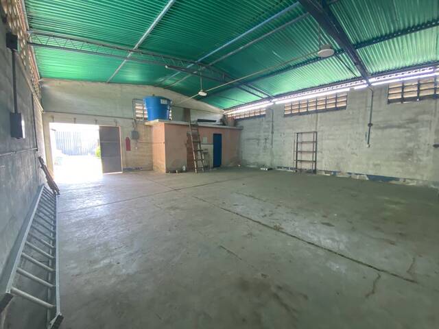 #15369 - Galpón para Venta en Valencia - G - 2