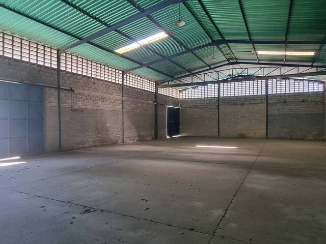 Galpón para Alquiler en Los Guayos - 4