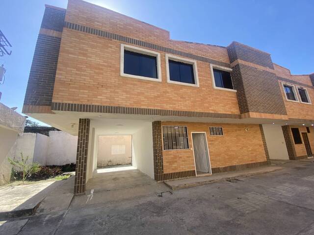 #15602 - Townhouse para Venta en  Naguanagua - G - 2