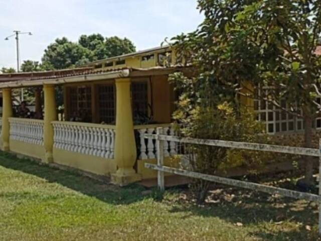 #206556 - Local / Casa Comercial para Venta en Tocuyito - G