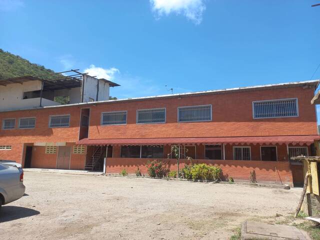 Venta en ZONA INDUSTRIAL SANTA ROSA - Puerto Cabello