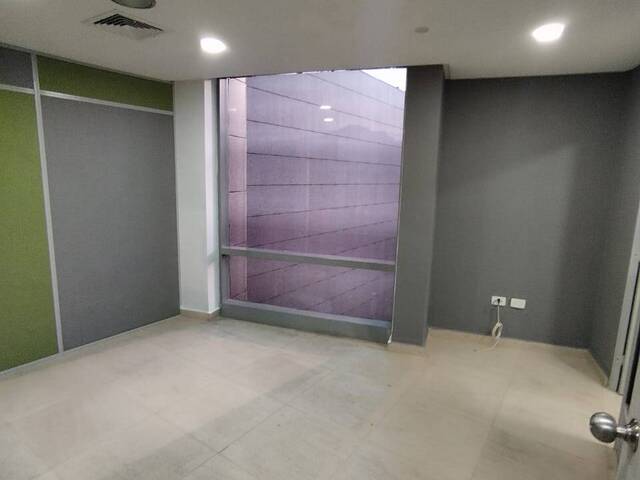 Oficina para Venta en  Naguanagua - 4