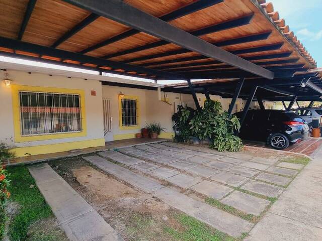 Venta en Valle de Oro - San Diego