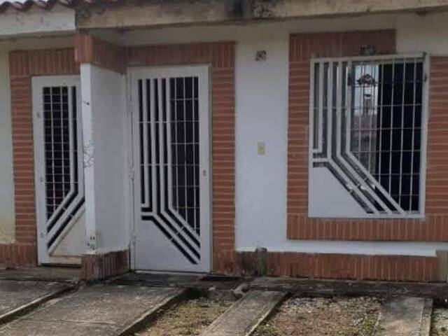  en  - 