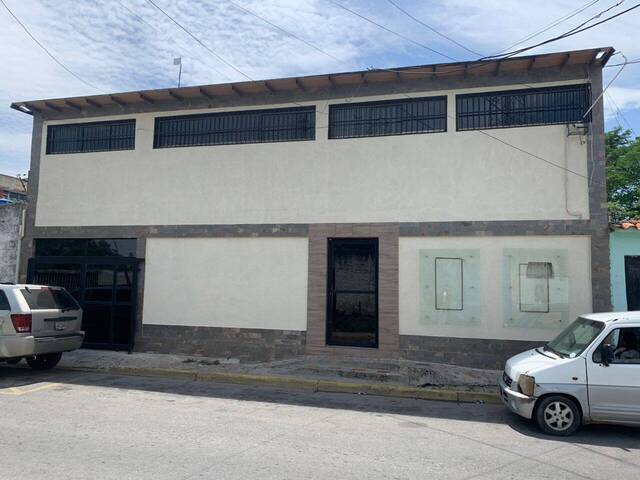 Venta en C. R. Las Trinitarias, Ciudad Alianza, Guacara - Valencia
