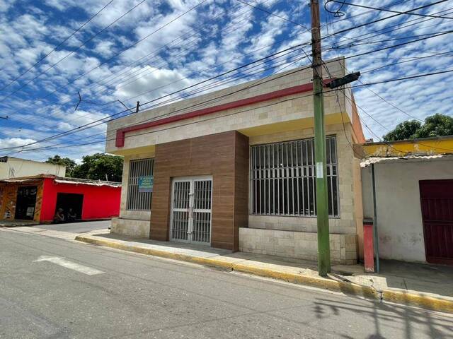 Alquiler en Los Guayos - Valencia