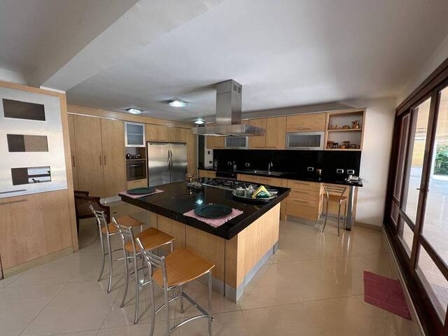 Venta en La Viña - Valencia
