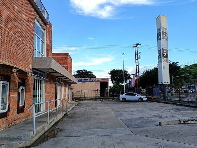 #192460 - Local / Casa Comercial para Venta en San Diego - G
