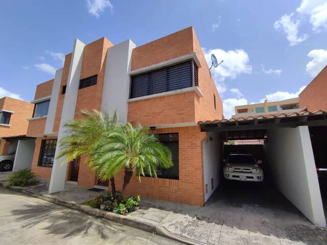 Venta en Mañongo  -  Naguanagua