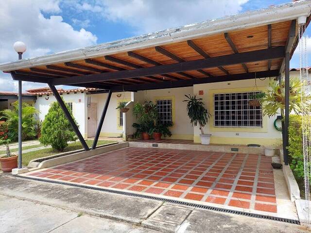 Venta en Valle de Oro - San Diego