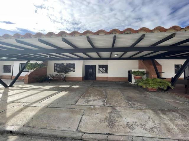 Venta en Valles del Nogal - San Diego
