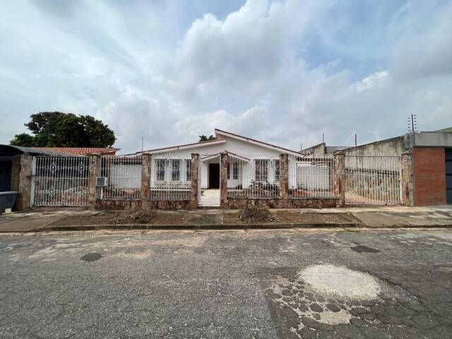 Venta en La Viña - Valencia