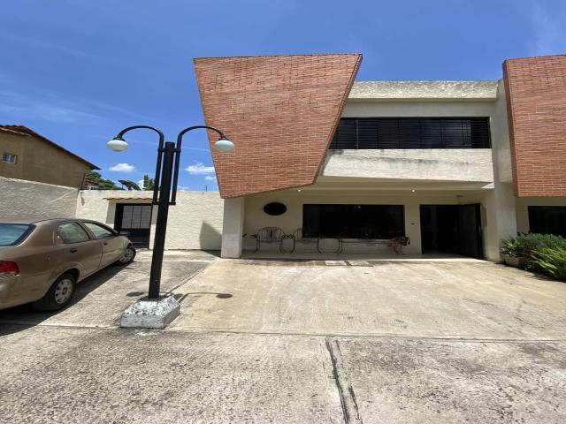 Venta en Guayabal  -  Naguanagua