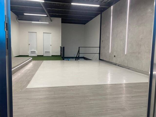 Local / Casa Comercial para Venta en Valencia - 2