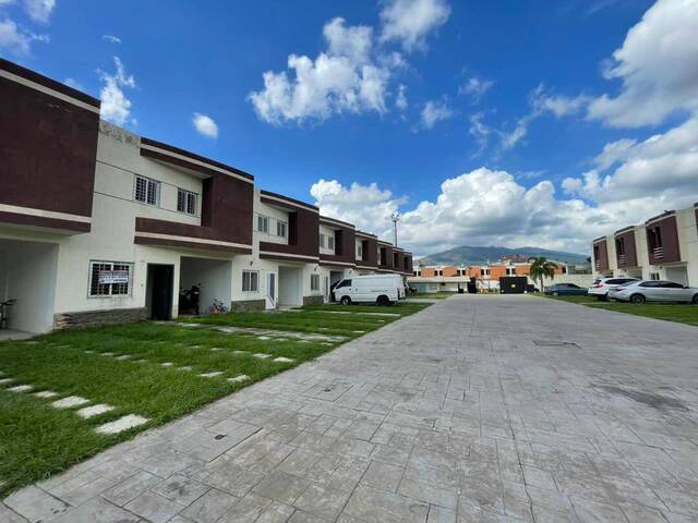 Townhouse para Venta en Naguanagua - 3