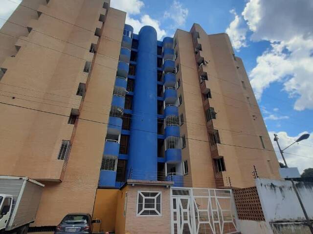 Venta en Campo Alegre - Valencia