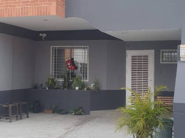  en  - 