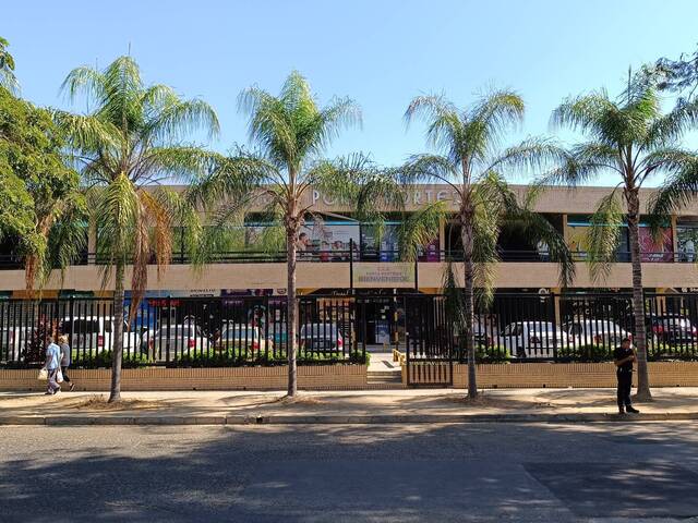 #220758 - Local / Casa Comercial para Venta en San Diego - G