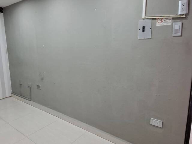 Local / Casa Comercial para Alquiler en  Naguanagua - 5