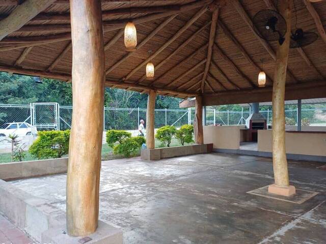 Local / Casa Comercial para Alquiler en Guacara - 4