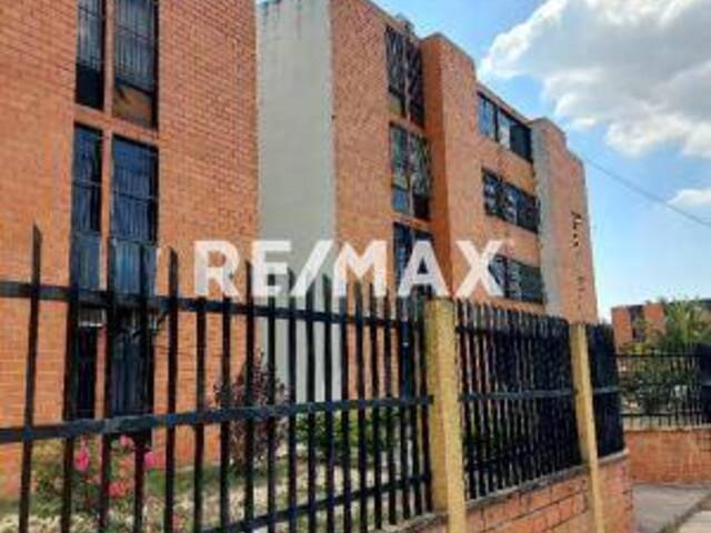#227535 - Apartamento para Venta en Los Guayos - G - 2
