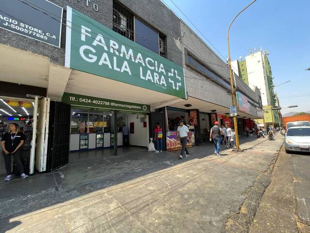 Venta en Avenida Lara - Valencia