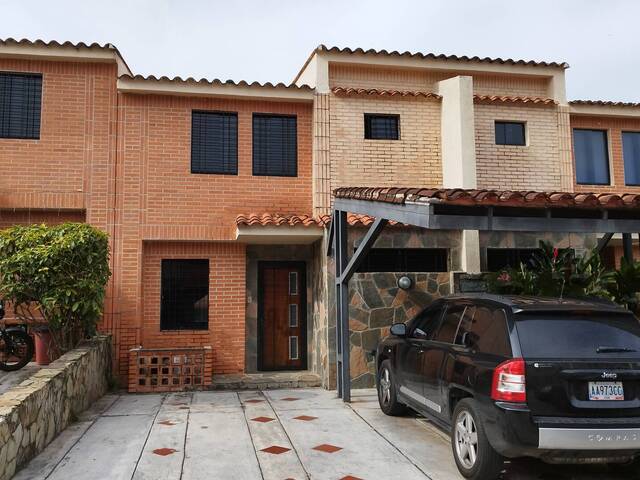 #240269 - Townhouse para Alquiler en  Naguanagua - G