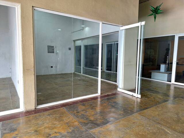 #240867 - Local / Casa Comercial para Alquiler en  Naguanagua - G