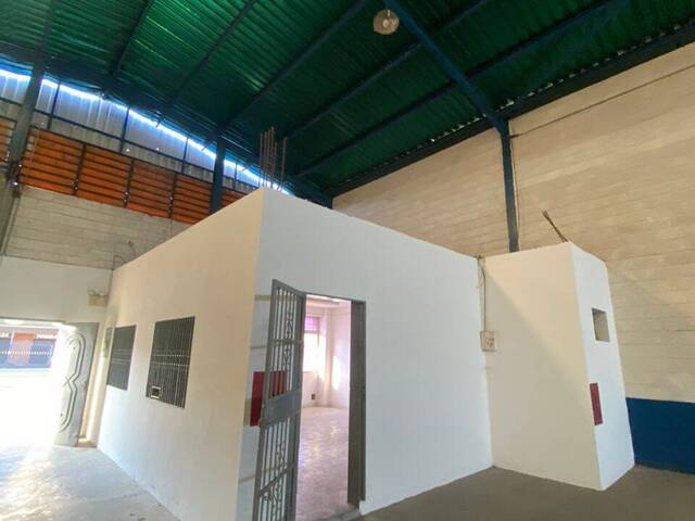 Galpón para Venta en Valencia - 4