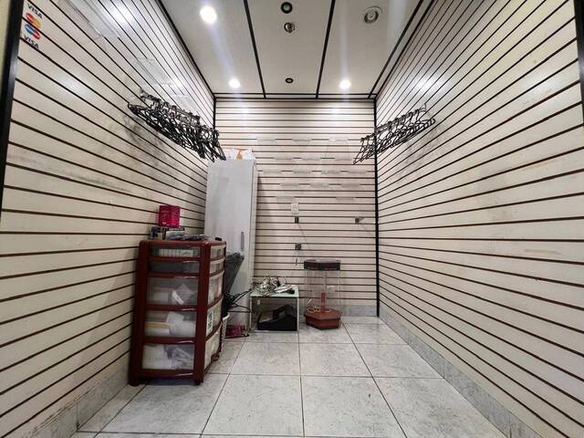 Local / Casa Comercial para Venta en San Diego - 4
