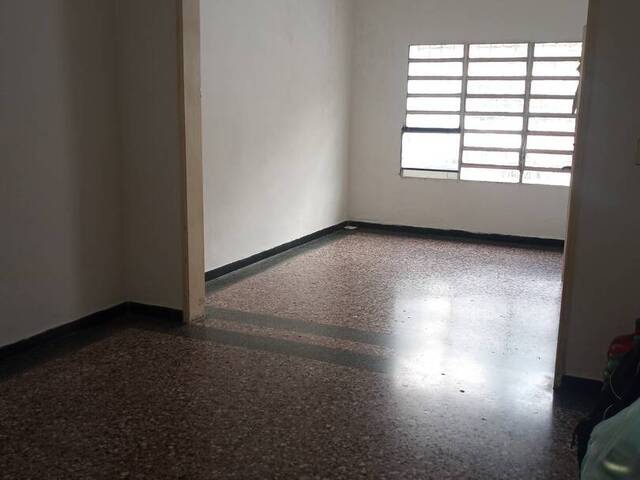 Local / Casa Comercial para Alquiler en Valencia - 4
