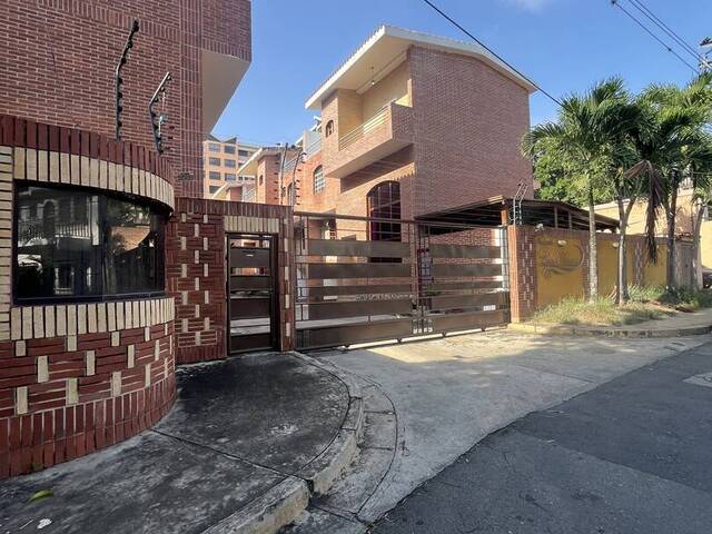 #252024 - Townhouse para Venta en Valencia - G