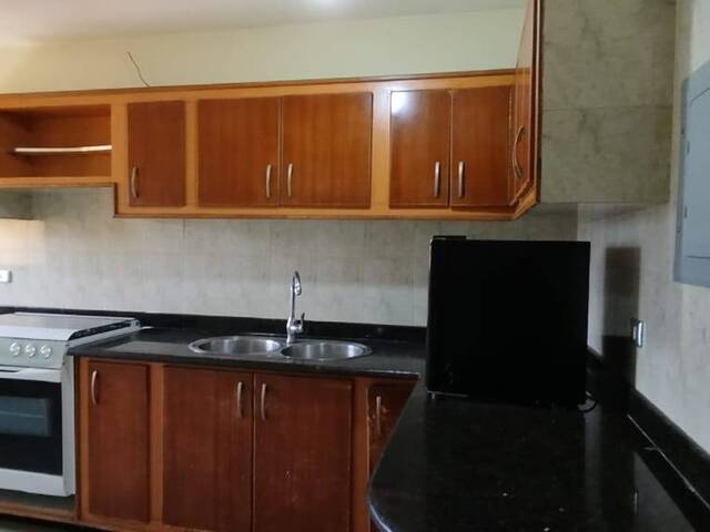 Apartamento para Alquiler en  Naguanagua - 5