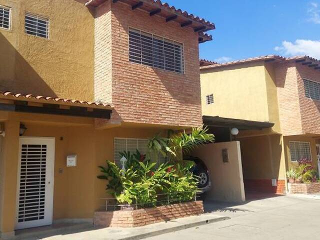 #262870 - Townhouse para Venta en  Naguanagua - G - 2