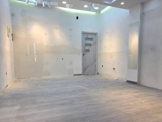 Local / Casa Comercial para Alquiler en Naguanagua - 2