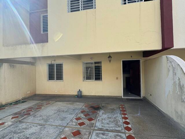 #266306 - Townhouse para Venta en Valencia - G - 1