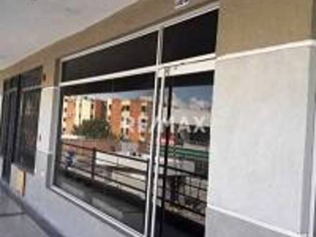 Oficina para Venta en Los Guayos - 4