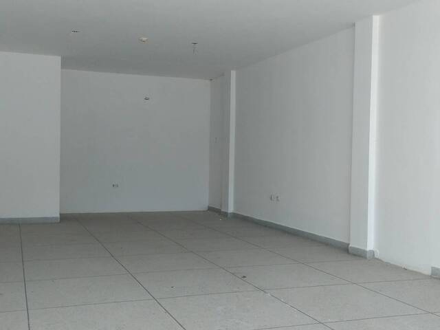 Oficina para Venta en Los Guayos - 5